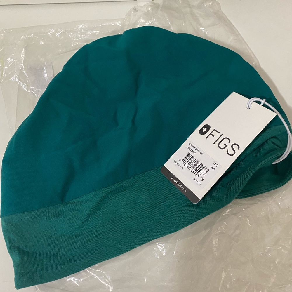 Figs expandable scrub cap